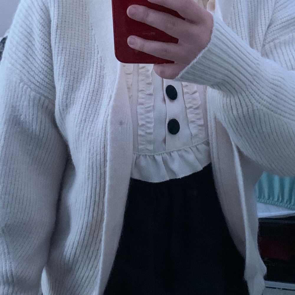 Cream cardigan - Picture 2 of 2